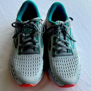 Brooks Women's Glycerin 20 Neutral Running Shoe Sneakers size 8.5 preowned